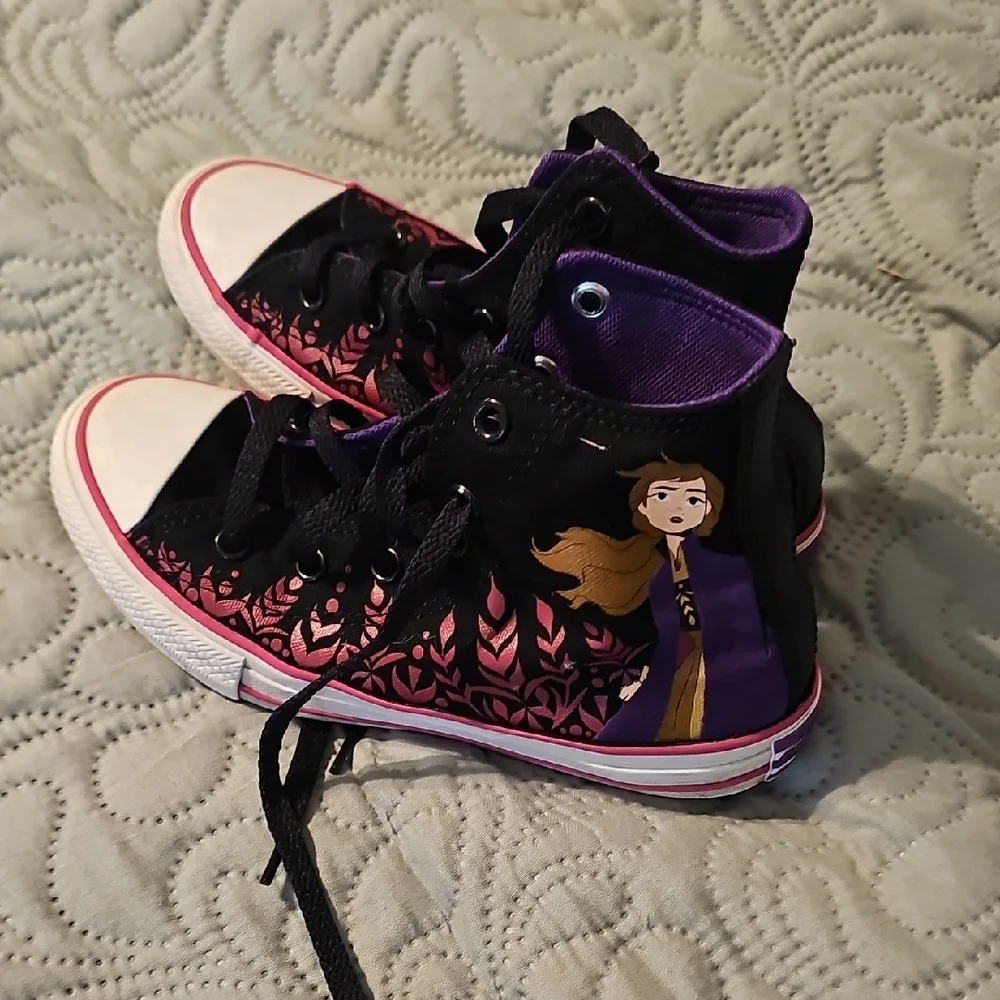 Converse All-Stars- Frozen Kids High-Top Sneakers - Black and Purple